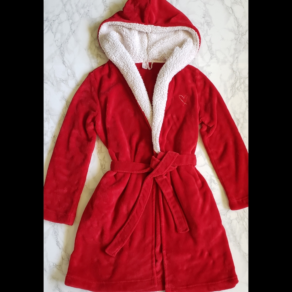 Victoria's Secret Plush Hooded Sherpa Robe